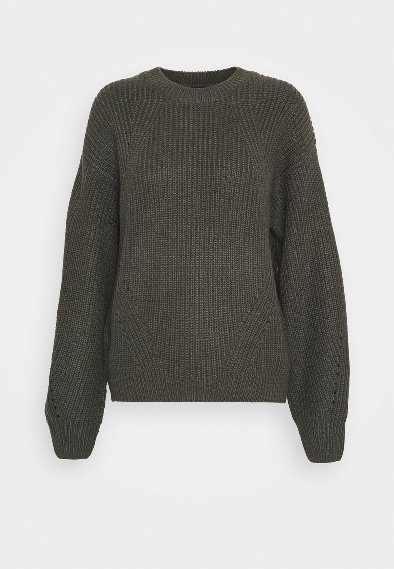 Pull en tricot vert foncé à manches longues, col rond et motif côtelé texturé sur le corps et les poignets.