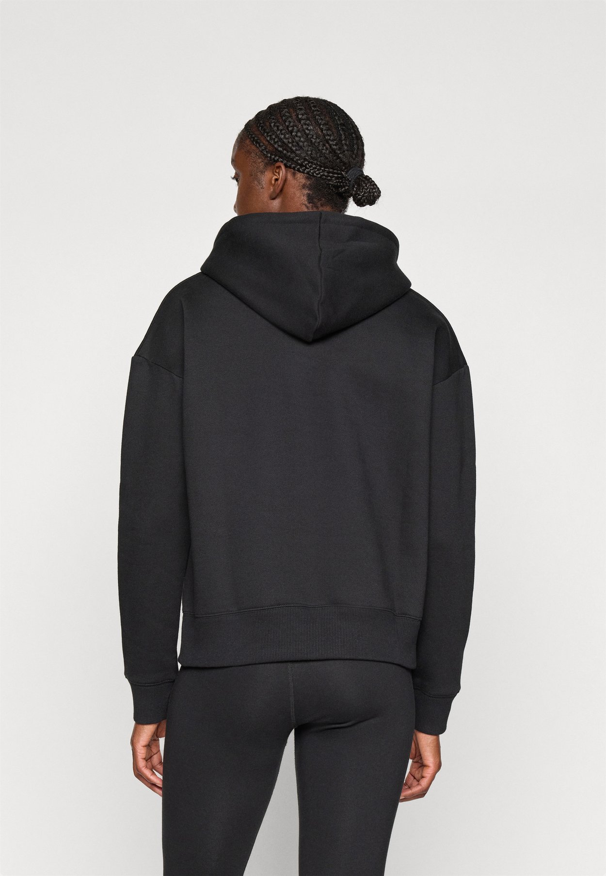 SMALL LOGO HOODIE
