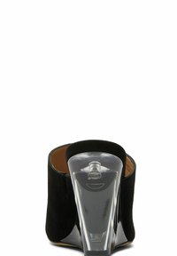 compensées stuart weitzman