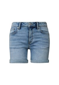 Shorts en denim bleu clair avec revers roulés, poches avant, passants de ceinture et fermeture par bouton sur fond blanc.