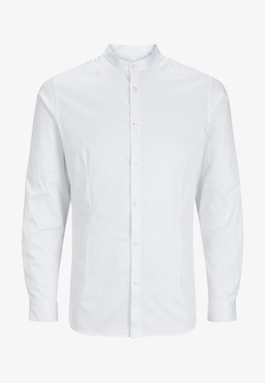 Chemise blanche à manches longues avec col mandarin et boutons à l'avant, tissu infroissable, coupe ajustée.