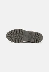 Timberland Členkové šnurovacie čižmy - medium grey
