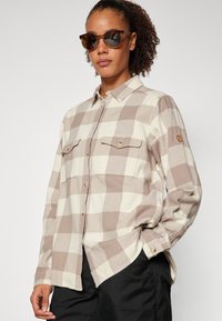 Fjällräven ÖVIK HEAVY SHIRT - Camicia - fog/chalk white