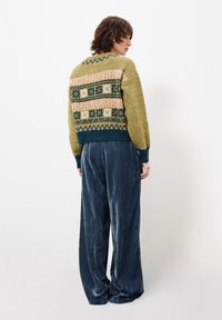 FRNCH MEGANE - Gilet - kaki