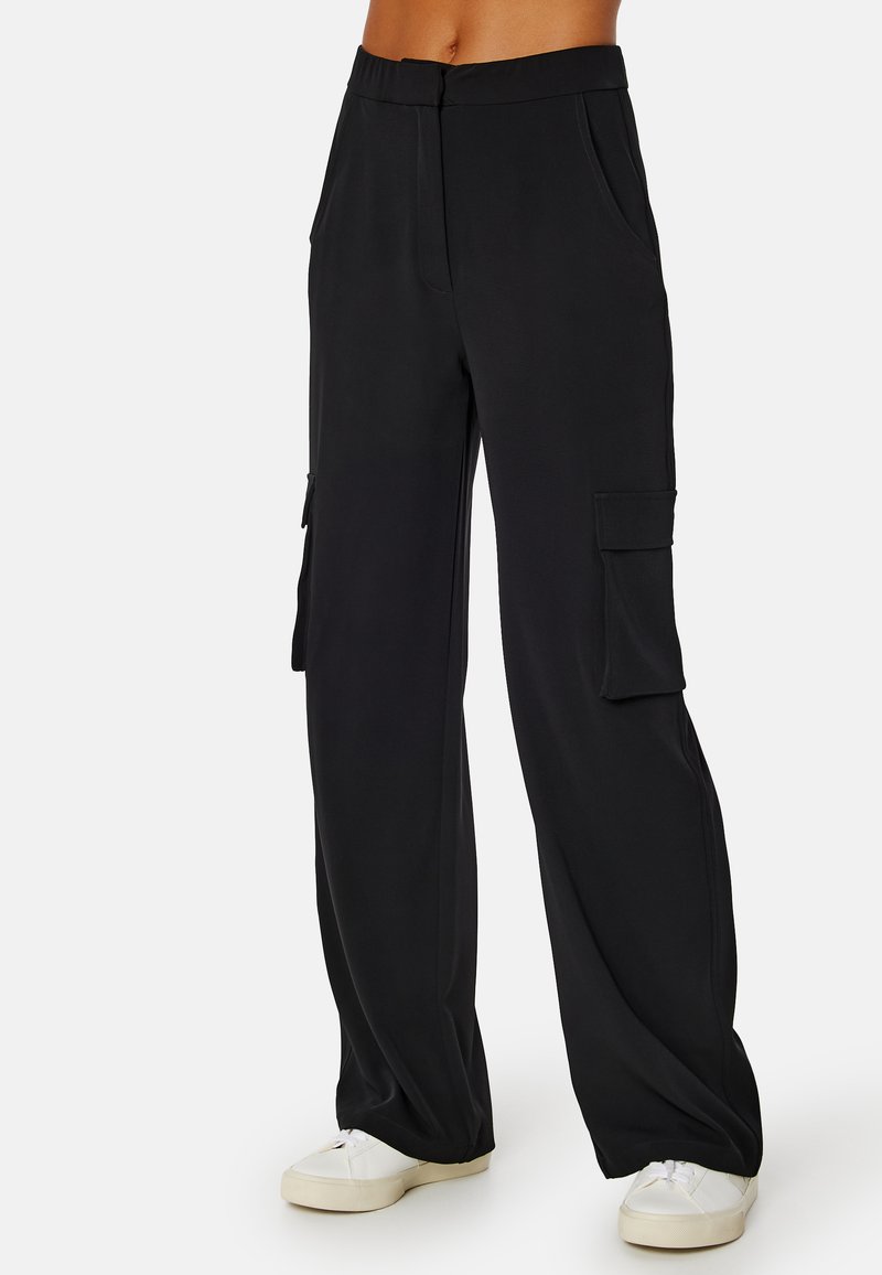 Bubbleroom HIGH WAIST RELAXED CARGO PANTS - Cargobroek - black