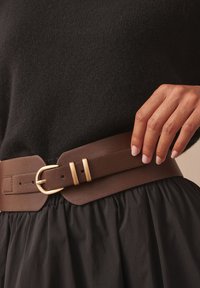 Next REGULAR FIT - Juosmens diržas - chocolate brown