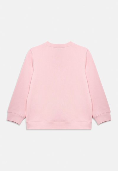 Ροζ βαμβακερό φούτερ με μακριά μανίκια, στρογγυλή λαιμόκοψη και ριμπ μανσέτες και τελείωμα. Λείο ύφασμα με στερεό χρώμα, χωρίς σχέδια ή διακοσμητικά στοιχεία.