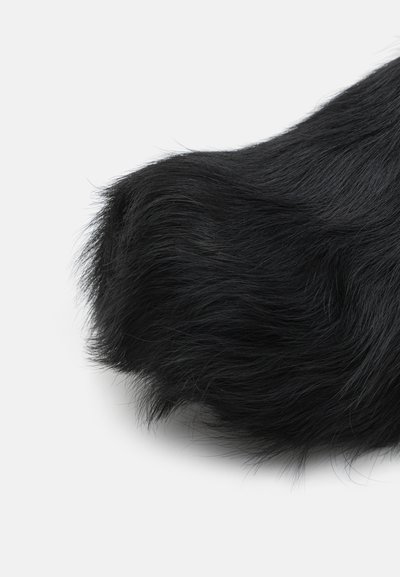 Marni SABOT - Kontsaga tagant lahtised kingad - black
