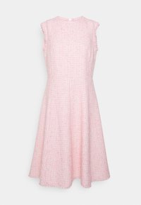 Vaaleanpunainen mekko, jossa on teksturoitu kudottu kuvio, lyhyet hihat ja levenevä hame, pyöreä pääntie ja takana napp Closure.