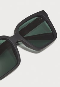 Armani Exchange Ochelari de soare - matte black