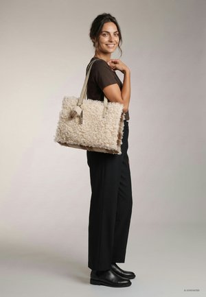 SURI FREY, SURI FREY SHOPPER SFY CINDY - Håndtasker - beige
