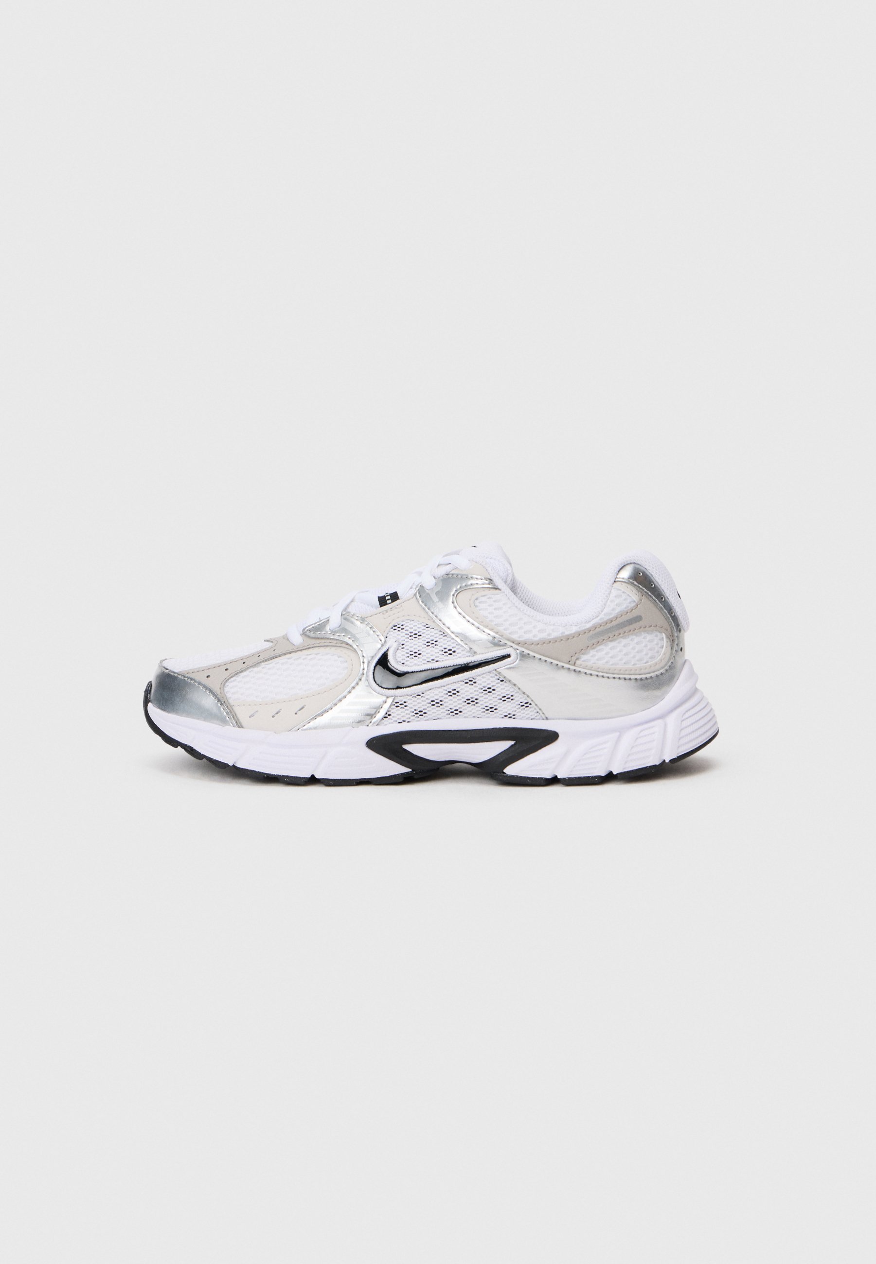 シロ Nike Sportswear V5 UNISEX - Sneakers low - white/black/vast grey