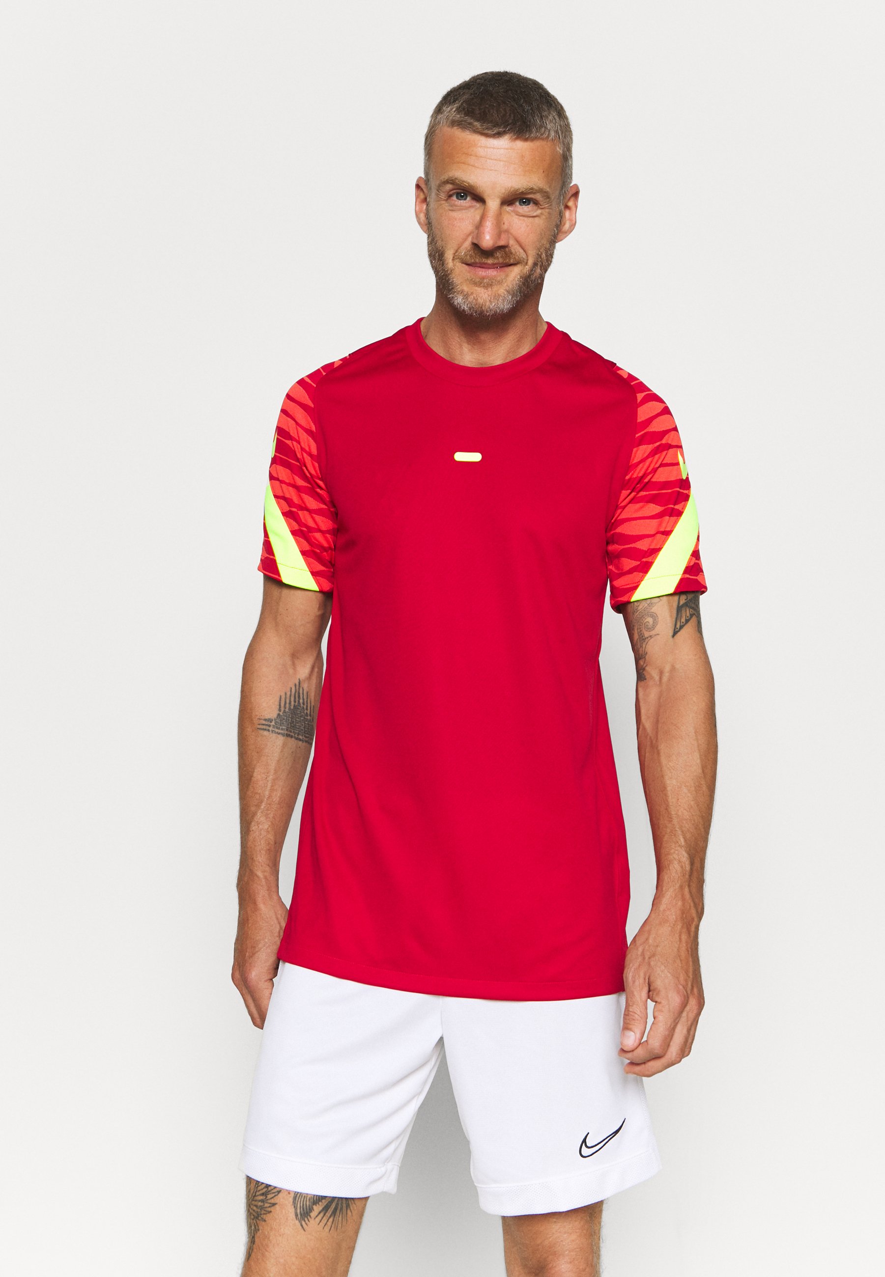 nike performance colorblock graphic