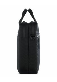 Bolsa negra de forma rectangular, hecha de un tejido duradero. Presenta asas dobles, una superficie texturizada y un panel de acento liso.