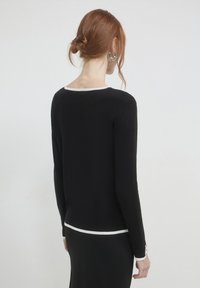 Calliope GIROCOLLO PROFILI CONTRASTO  - Maglione - nero