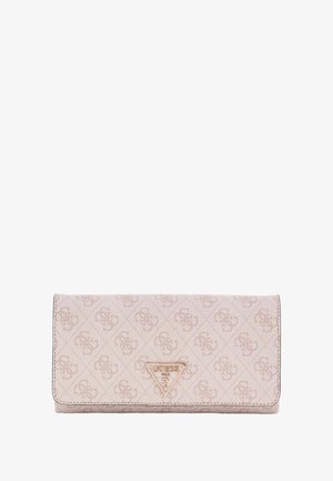 Portefeuille Guess rose clair avec motif monogramme et plaque logo triangulaire en métal sur le rabat avant.