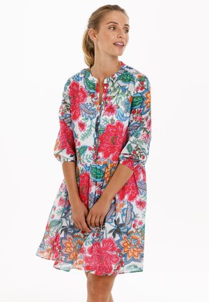 Day dress - red varied