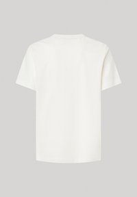 Vit kortärmad t-shirt, tillverkad av mjuk bomull, med en enkel rund hals och rak passform, utan ytterligare mönster eller detaljer.