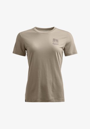 Beige short-sleeve t-shirt, made of soft fabric. Features a small purple logo on the left chest area. Regular fit with a crew neck.