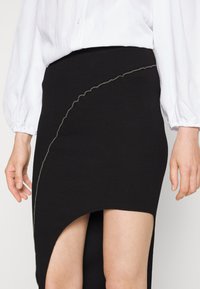 IN THE STYLE LIBERTY EXPOSED THIGH SPLIT MIDI SKIRT - Saia lápis - black