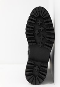Zign Bottes à plateau - black
