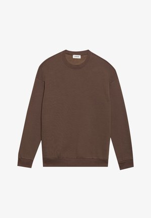 Brown long-sleeve crewneck sweatshirt with ribbed cuffs and hem, displayed flat with a visible white brand label inside the collar.