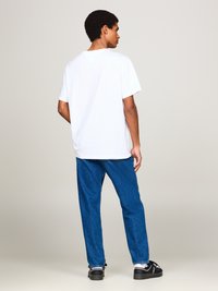 Tommy Jeans STREET FLAG TEE UNISEX - Tricou cu imprimeu - white