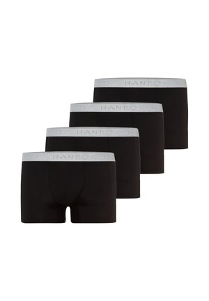 Vier schwarze Boxershorts für Herren mit grauen elastischen Bunds, die den Markennamen "HANRO" tragen, diagonal gestapelt auf weißem Hintergrund.