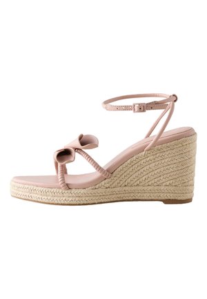 Next, Sandále na platforme - pink