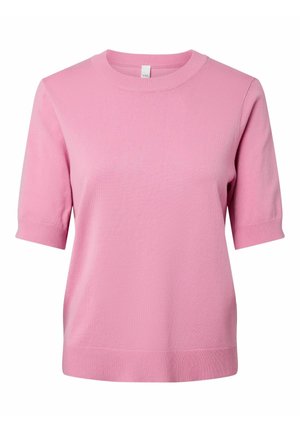 Rozā īsroku dzijas džemperis ar apaļu kaklu un ribotu aproču un apakšmalu, attēlots uz baltas fona.