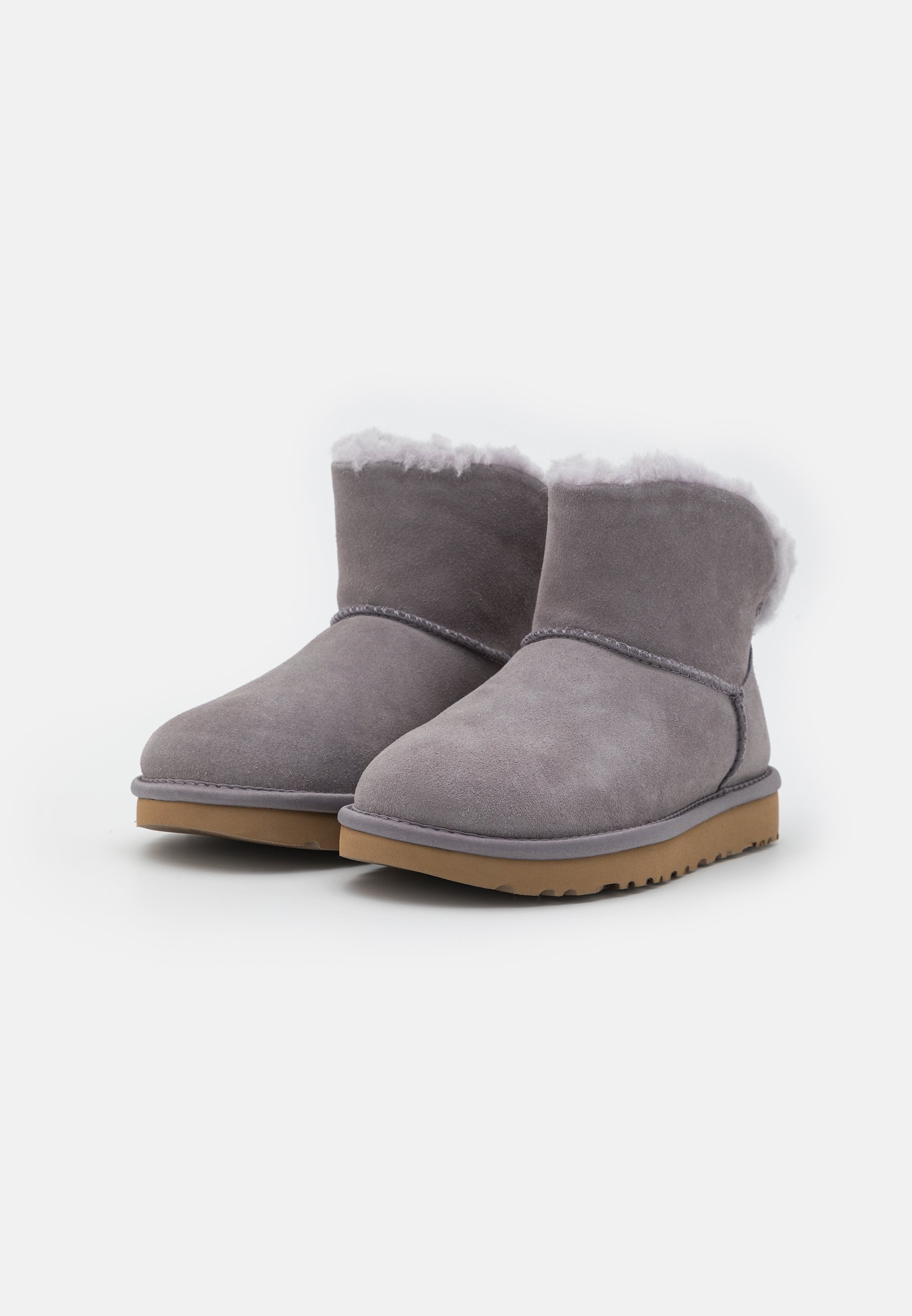 ugg light grey
