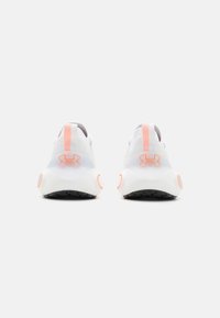 Under Armour PHANTOM 4 - Trainers - white