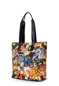 Kleurvolle tote bag met een assortiment aan patronen, waaronder bloem- en dierenprints, met zwarte stoffen handvatten en een gouden logoaccent.