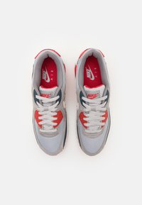Nike Sportswear AIR MAX 90 - Trainers - light smoke grey/phantom/armory navy/fire red/flat pewter/black