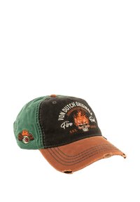 Cappellino con un design in tessuto verde e nero, visiera marrone, dettagli ricamati di fiamme e teschi, e accenti invecchiati.