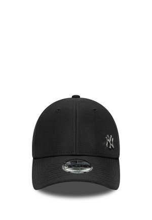 Black baseball cap with metallic New York Yankees logo on front and a "9FORTY Youth" sticker on the brim.