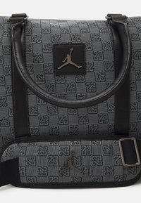Jordan JAM MONOGRAM DUFFLE BAG UNISEX - Športová taška - smoke grey