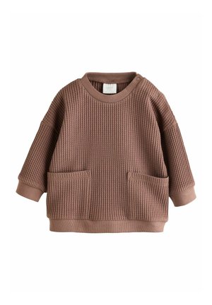 Braun strukturierter Pullover mit langen Ärmeln, rundem Kragen und zwei vorderen Taschen; verfügt über Druckknöpfe an den Schultern für ein einfaches Ankleiden.