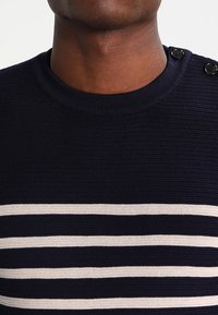 Pier One Stickad tröja - dark blue