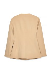 Béžový štruktúrovaný blazer s čistým dizajnom, ktorý má okrúhly výstrih a prispôsobené línie. Hladká tkanina, dlhé rukávy a bez viditeľných zapínaní.