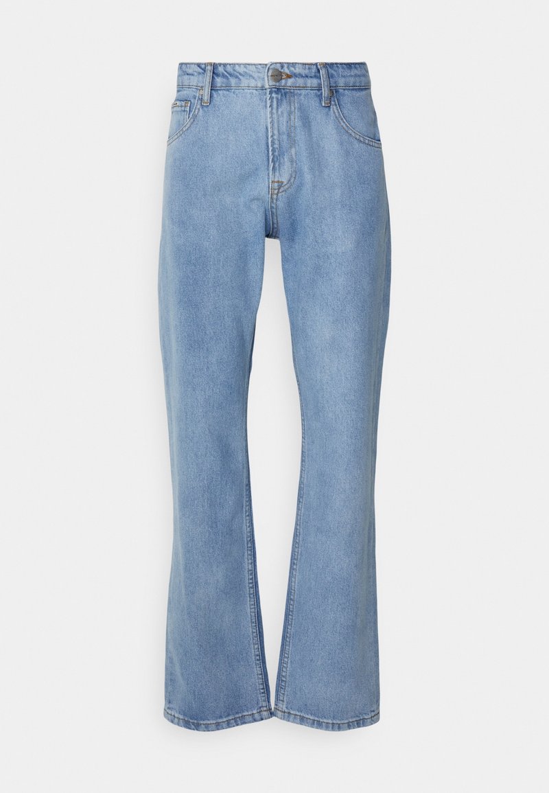 Jeans di denim blu chiaro con gambe larghe, vita alta, design a cinque tasche e chiusura con bottone metallico in vita.