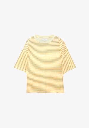 Žuta prugasta majica s širokim kratkim rukavima, s horizontalnim narančastim prugama, okruglim izrezom i malim logom sprijeda.