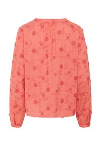 Blusa a maniche lunghe corallo con ricami floreali, scollatura arricciata e polsini con bottoni. Tessuto leggero con una finitura testurizzata.