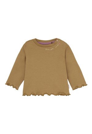 Peuter bruin langarmshirt met gerimpelde manchetten, knoop bij de kraag, en de tekst "je bent lief, ik hou van jou" met een roze hart.