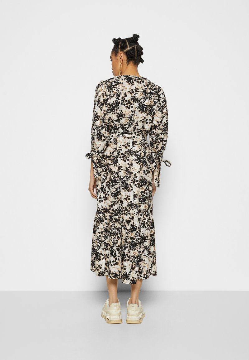 Damen Kleider | Mother of Pearl GATHERED MIDI DRESS WITH SPLITS Freizeitkleid branch floral/schwarz - RO85095 Damen Kleider | Mother of Pearl GATHERED MIDI DRESS WITH SPLITS Freizeitkleid branch floral/schwarz - RO85095