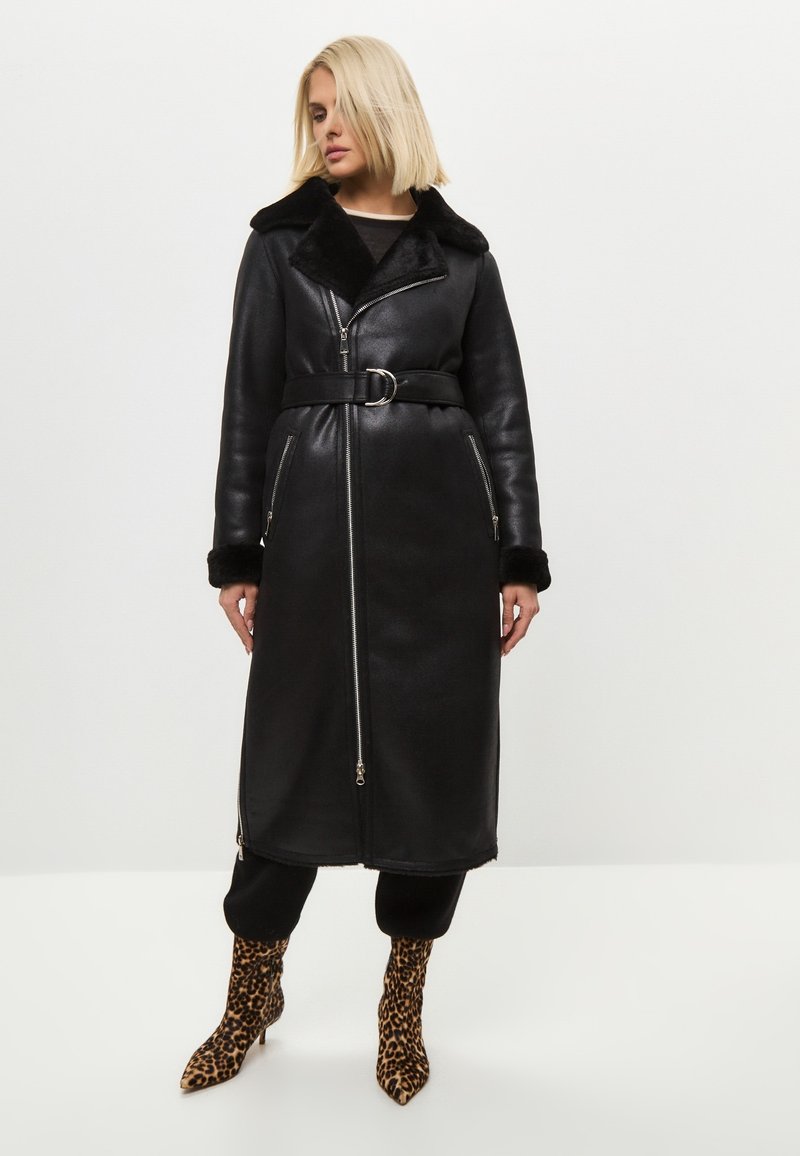 Cesare Gaspari Abrigo de invierno - black