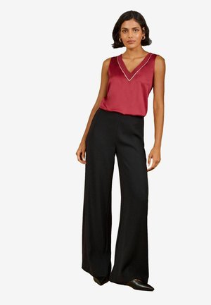 Love & Roses, REGULAR FIT - V-NECK SATIN FRONT VEST . - Top - burgundy red