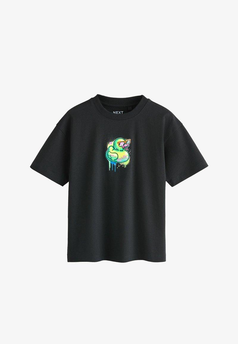 Schwarzes Baumwoll-T-Shirt mit kurzen Ärmeln, das auf der Vorderseite eine bunte Grafik eines Entens mit Sonnenbrille und verlaufenden Farbeffekten zeigt.