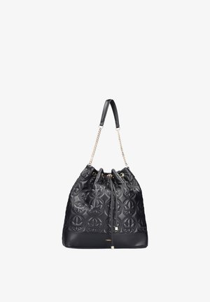 Sac seau en cuir noir avec motifs floraux embossés, fermeture par cordon et bandoulière chaîne dorée avec coussinet d'épaule en cuir.