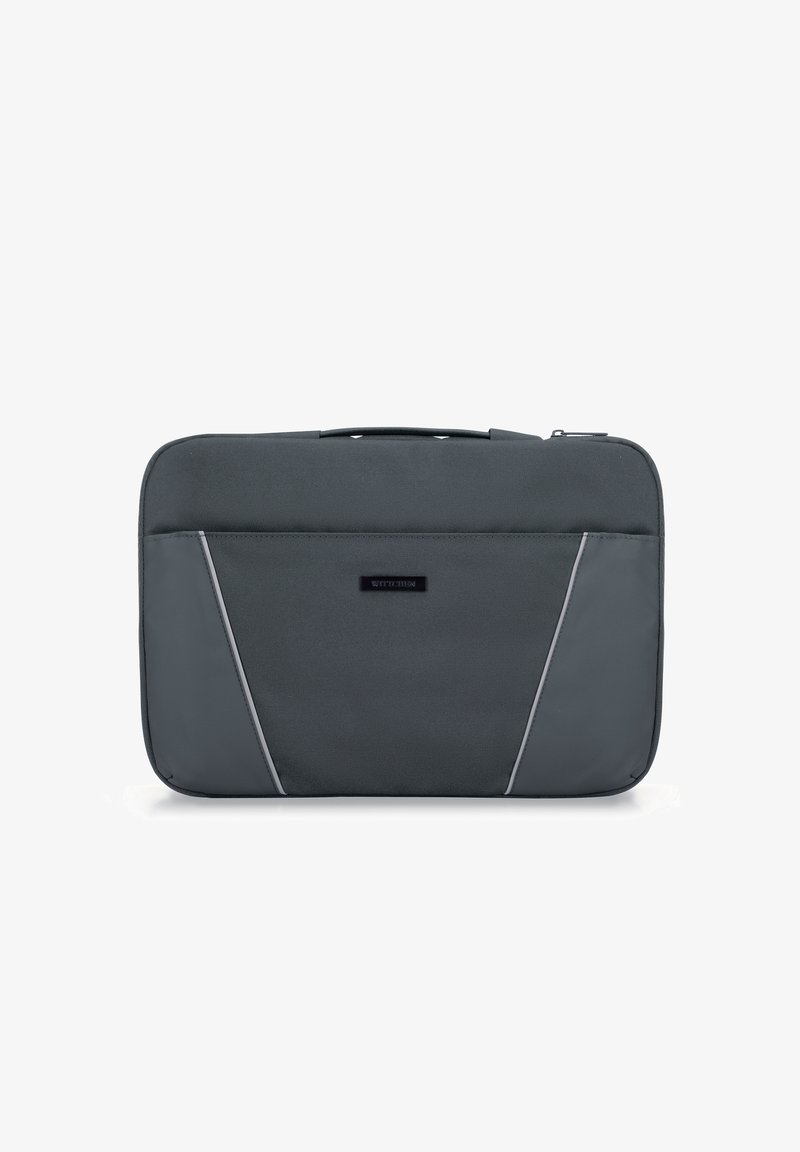 Grijze laptoptas van textuurstof, met een ritssluiting, bovenhandvat en contrasterende zilveren accenten aan de voorkant.